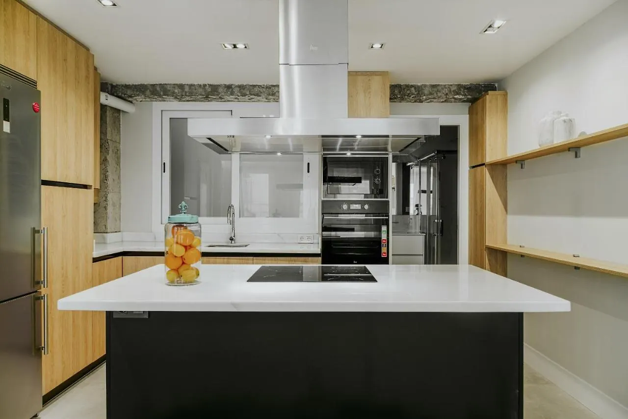 Six Apartments By Caleta Homes Málaga