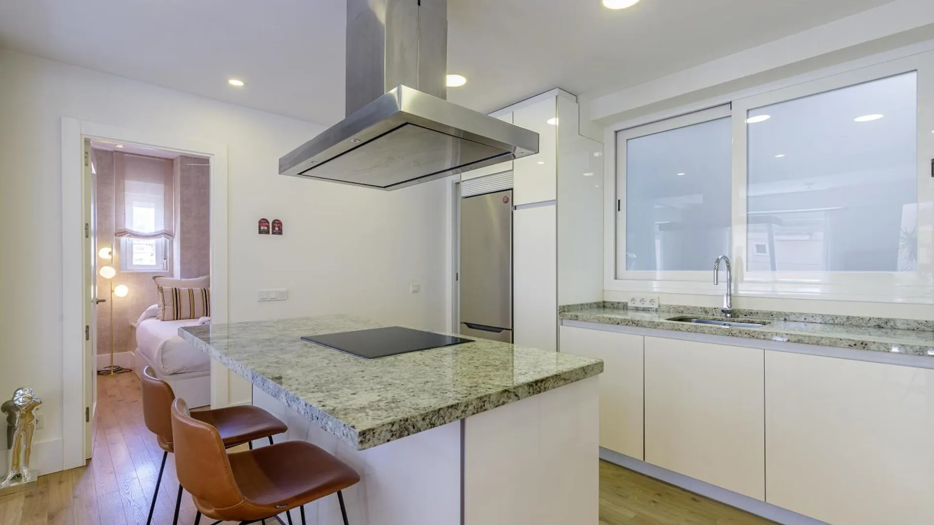 Six Apartments By Caleta Homes Málaga