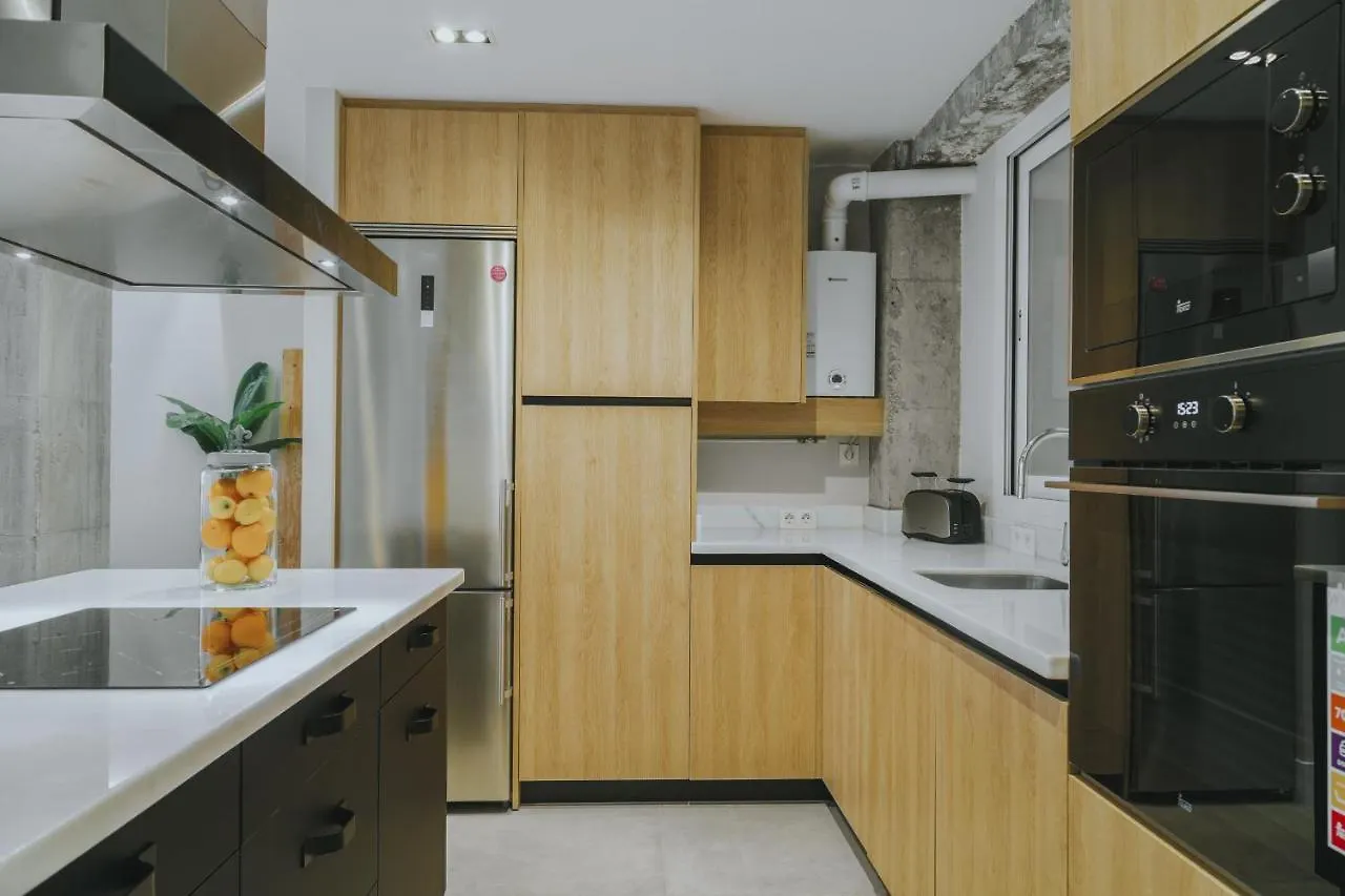 Six Apartments By Caleta Homes Málaga