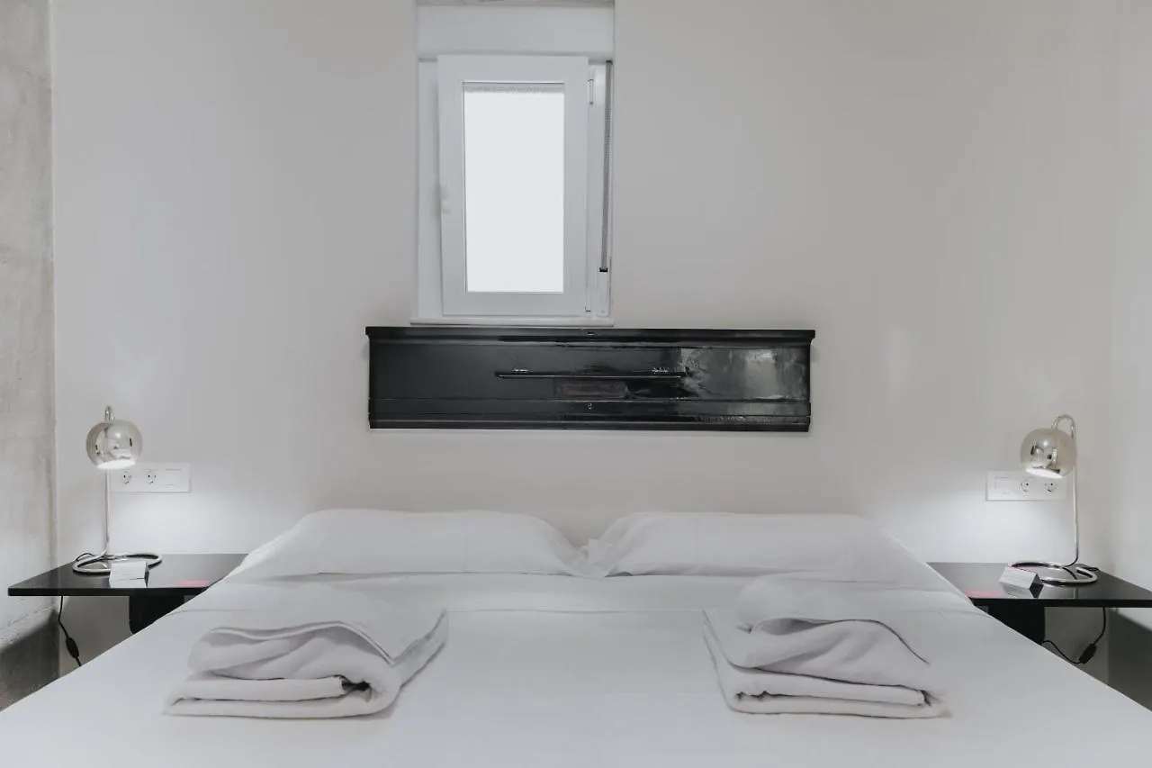 Six Apartments By Caleta Homes Málaga