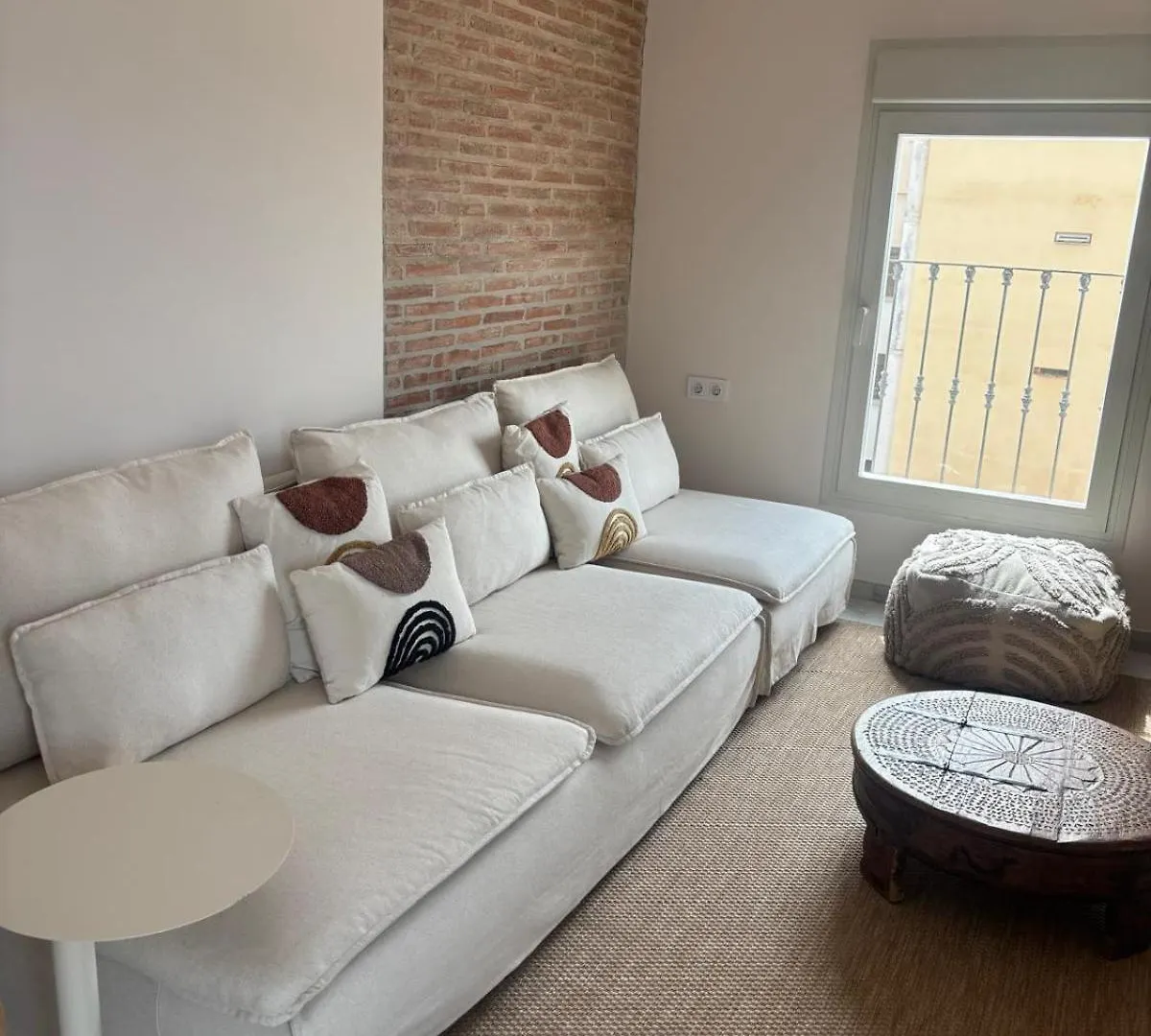 Six Apartments By Caleta Homes Malaga
