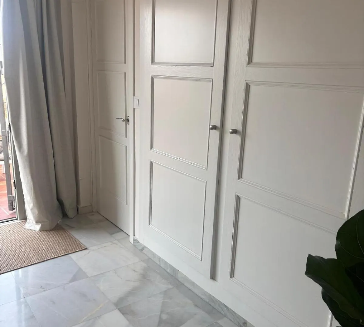Six Apartments By Caleta Homes Malaga